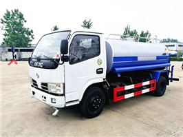 灑水車(chē)廠(chǎng)家協(xié)助國家環(huán)保政策-湖北程力灑水車(chē)廠(chǎng)家